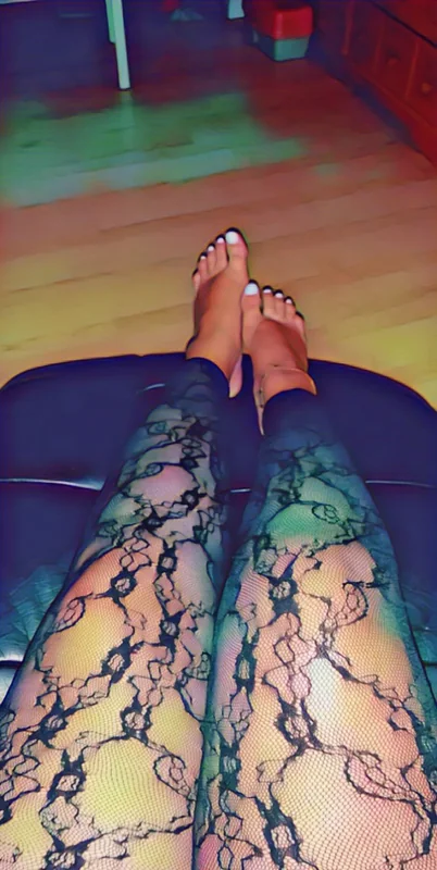 SoleQueen OnlyFans Creator with captivating photos