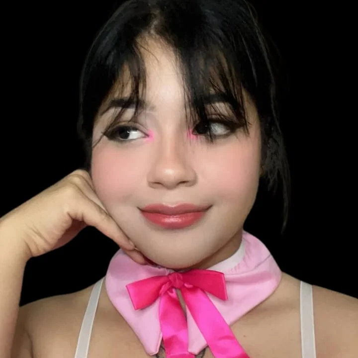 SophiaSunshineeeeeeeeeeeeeeeeeeeeeeeeeee OnlyFans Black Hair
