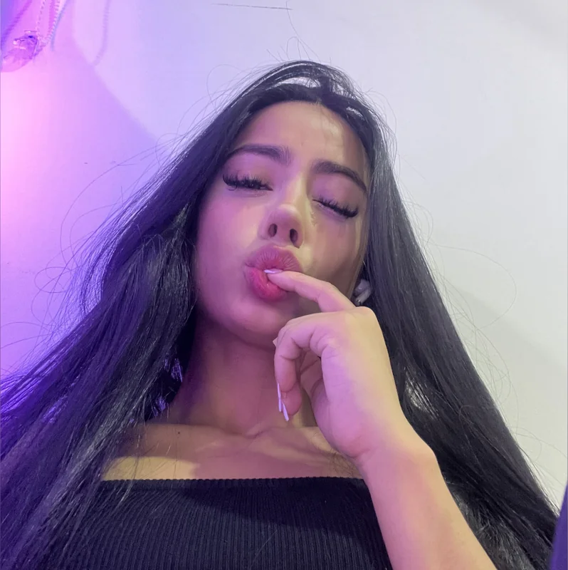 Sophie OnlyFans Profile Sophie on OnlyFans with engaging photos