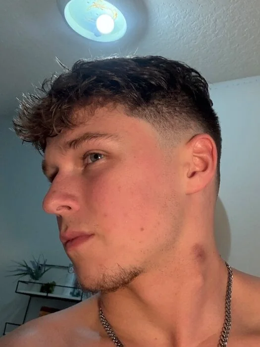 Southernboy00 OnlyFans brunette male creator