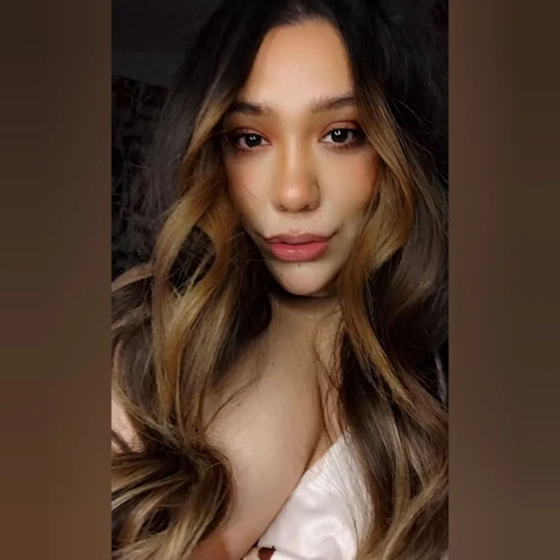 ! - OnlyFans Creator Profile Picture