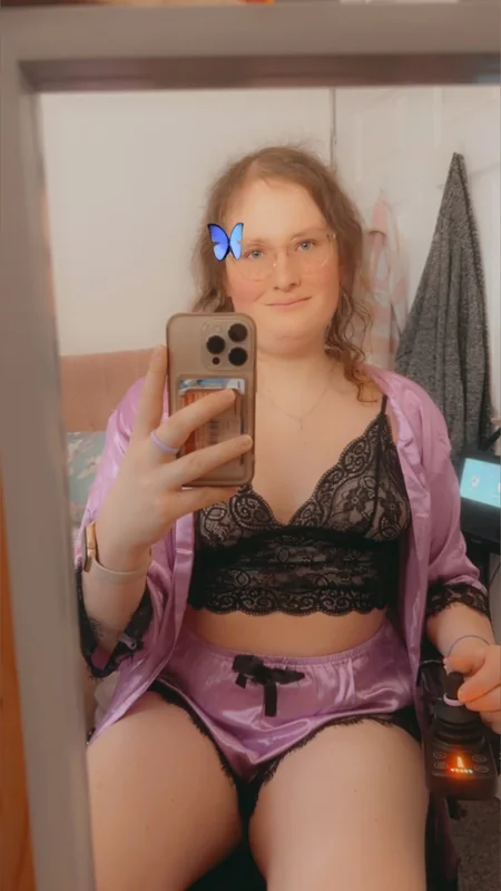 Amelia OnlyFans profile