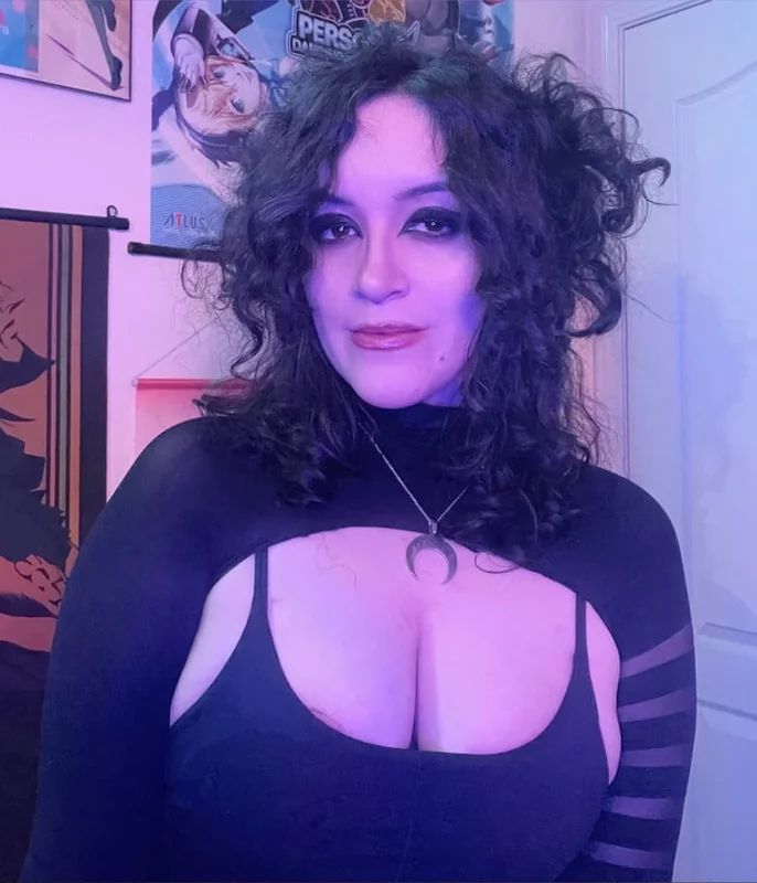 Spookyrein OnlyFans Shy Goth Girl