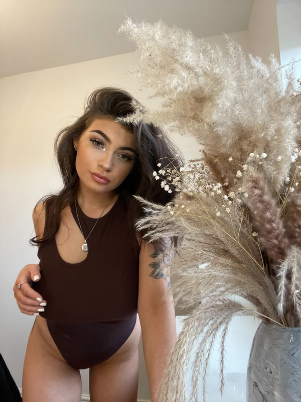 Sscarletthughes OnlyFans tattooed creator
