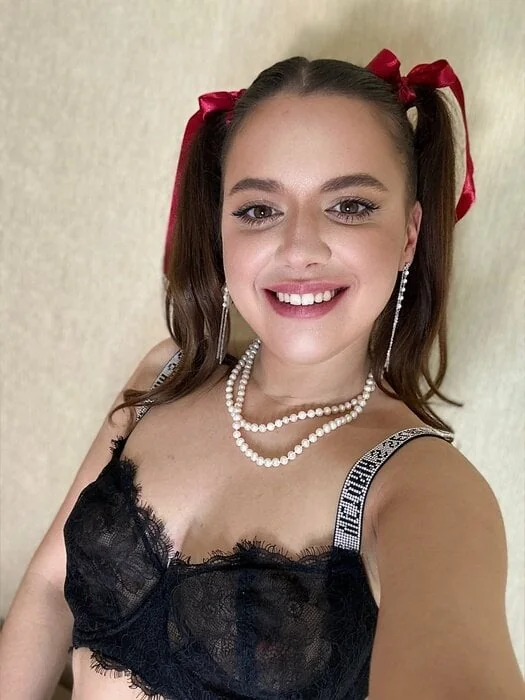 Stasylush OnlyFans Creator Stasylush OnlyFans glamorous brunette creator