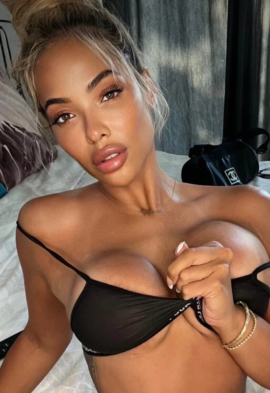 Stephanie Santiago - OnlyFans Creator Profile Picture