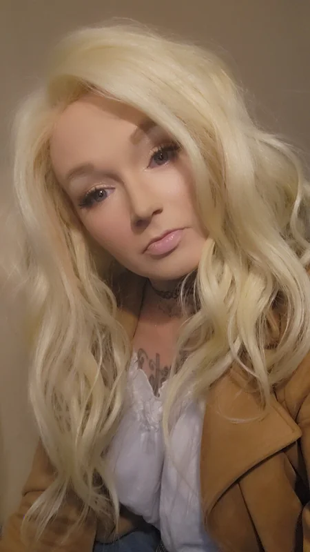 Summerr Surreal OnlyFans profile
