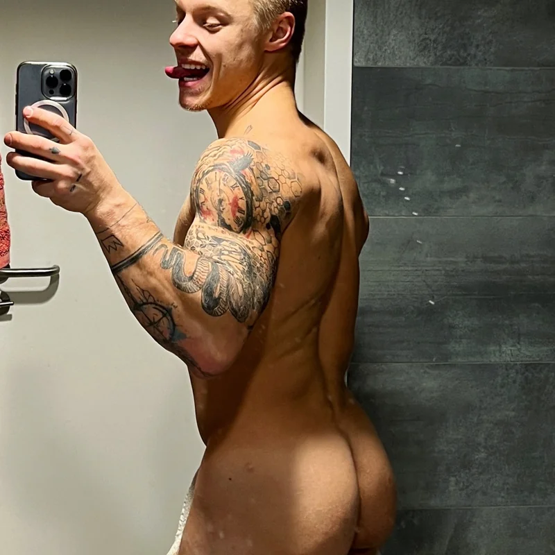 Sven Basquiat OnlyFans profile