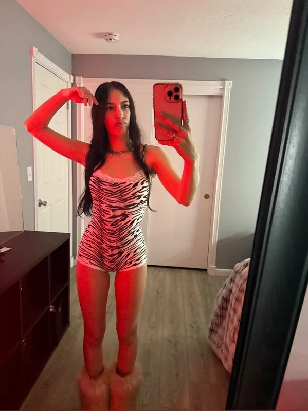 •ᴗ• OnlyFans brunette creator