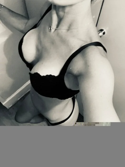 Nora OnlyFans profile