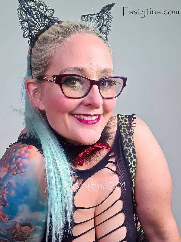 Tastytinavip OnlyFans profile