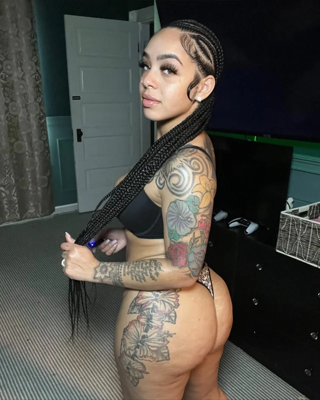 The TRUTH - OnlyFans Creator Profile Picture