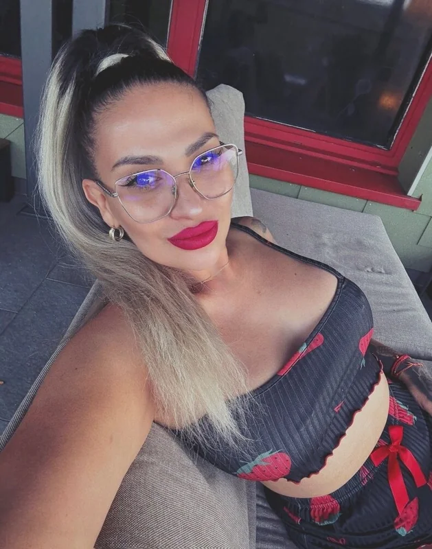 TattoedKate OnlyFans profile