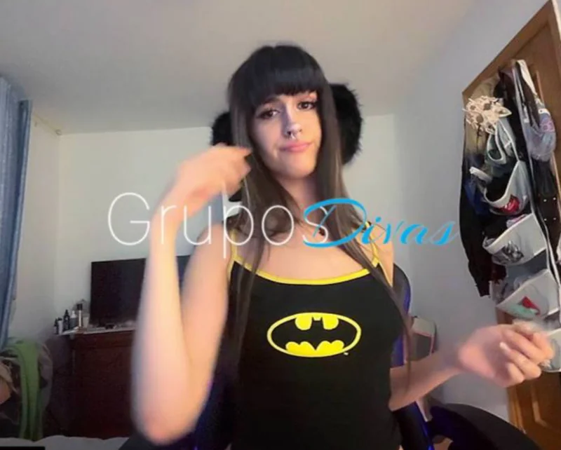 Tazinea OnlyFans profile