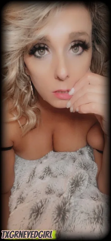 Texasgreeneyedgirl OnlyFans Profile Texasgreeneyedgirl OnlyFans blonde creator
