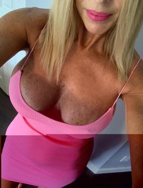 Thelatingoddess OnlyFans Curvy Creator