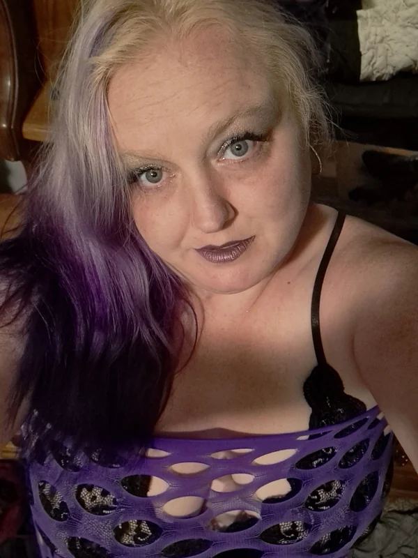 CrystaLee OnlyFans Profile CrystaLee OnlyFans creator with a captivating personality