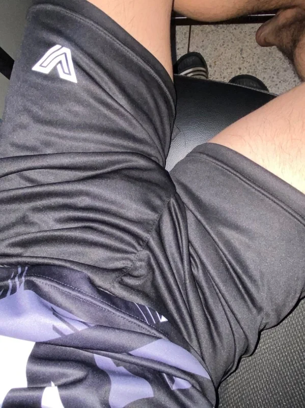 Theephob OnlyFans creator with exclusive content