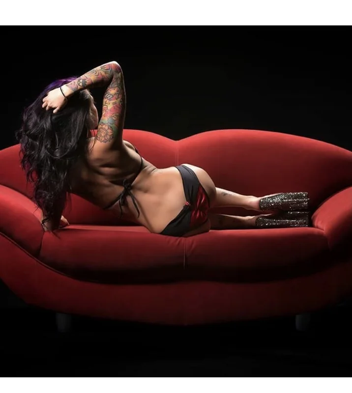 Themissdesirose OnlyFans Profile Themissdesirose OnlyFans tattooed beauty