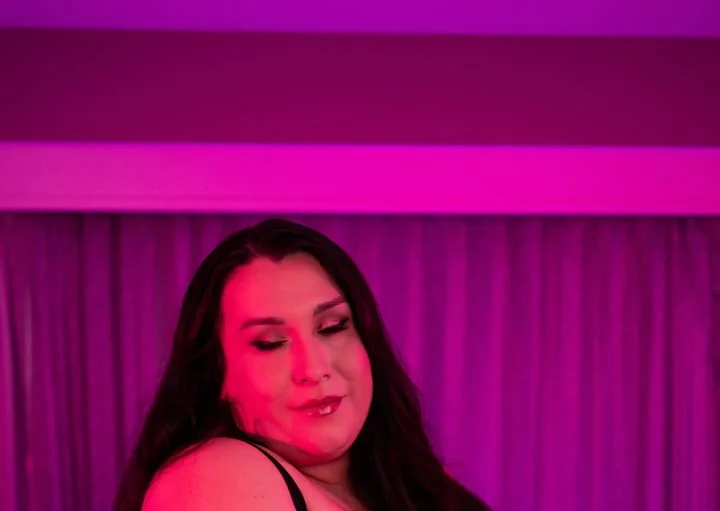 Theshemeatress OnlyFans Profile Theshemeatress OnlyFans curvy creator