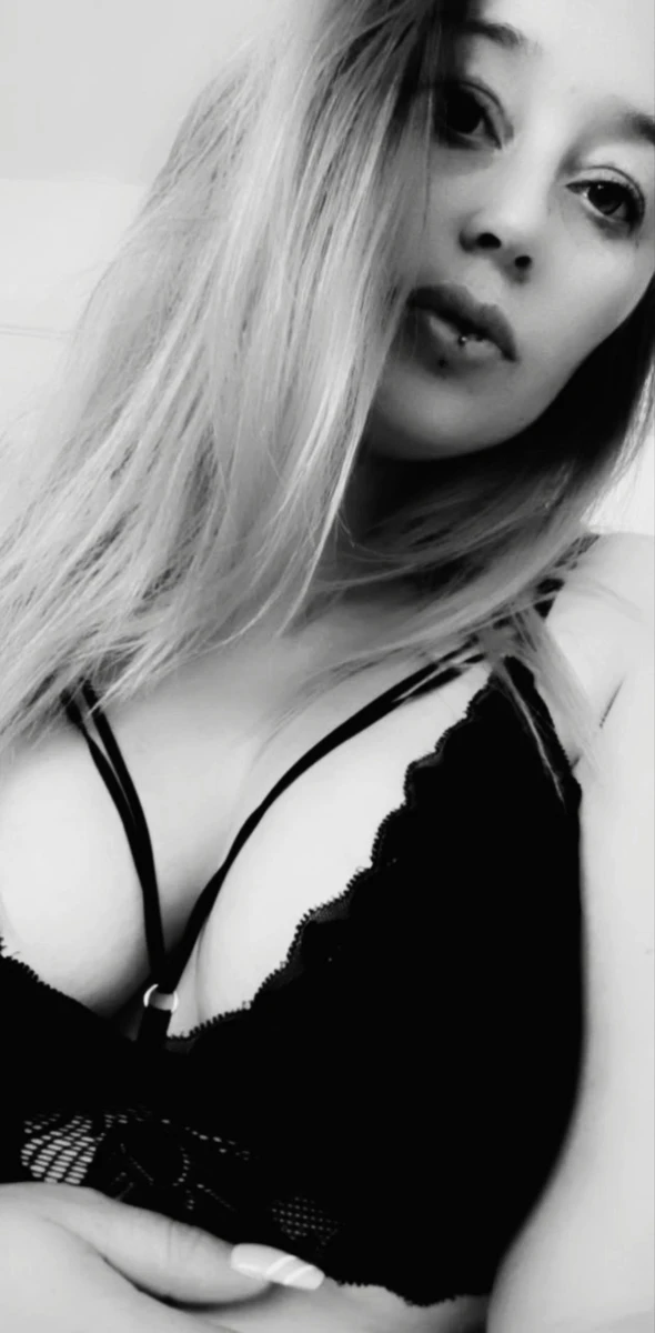 Ugly duckling - OnlyFans Creator Profile Picture