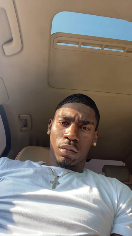 Chicago's biggest dick OnlyFans Male