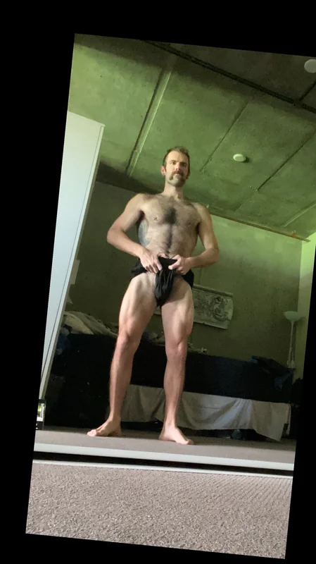 _TheThickestOne Profile on OnlyFans _TheThickestOne OnlyFans creator with a thick build