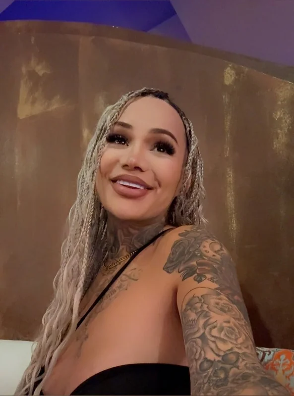 𝓣𝓲𝓯𝓱𝓪𝓷𝔂 OnlyFans Slim Glamorous