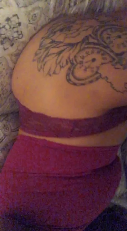 Tina Mac OnlyFans Profile Tina Mac OnlyFans creator with curvy figure