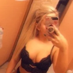 Tipryder OnlyFans Profile Image Tipryder OnlyFans blonde bombshell