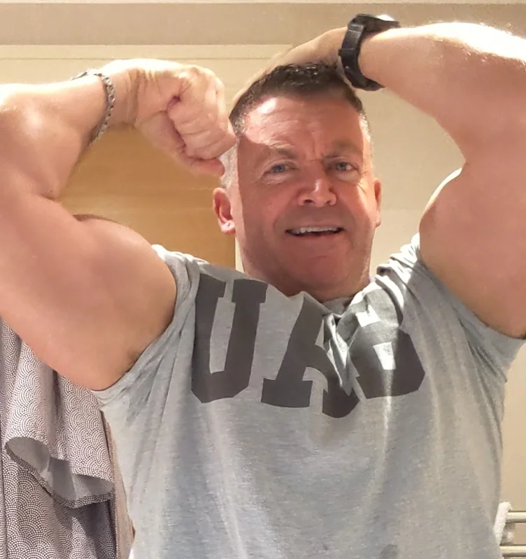 Tom Stone OnlyFans profile