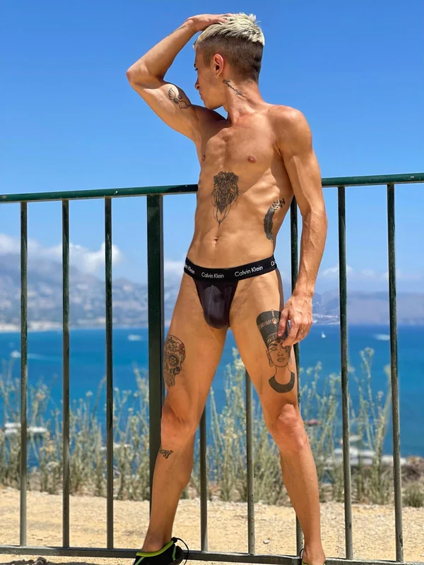 Tonikingfreepage OnlyFans profile