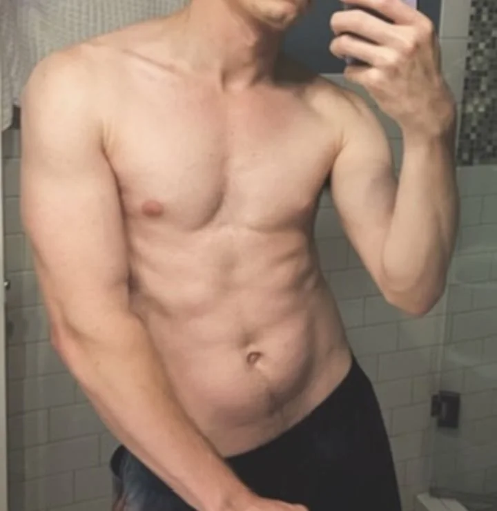 Top4bearsnchubs OnlyFans Athletic Male