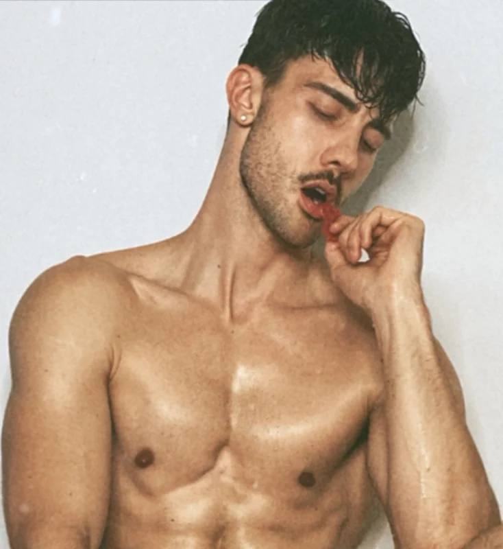 Travis Bryant OnlyFans Creator Travis Bryant OnlyFans creator with cinematic style