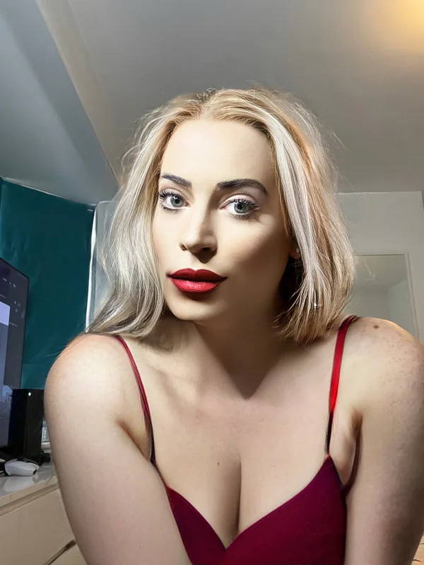 Tsemily - OnlyFans Creator Profile Picture