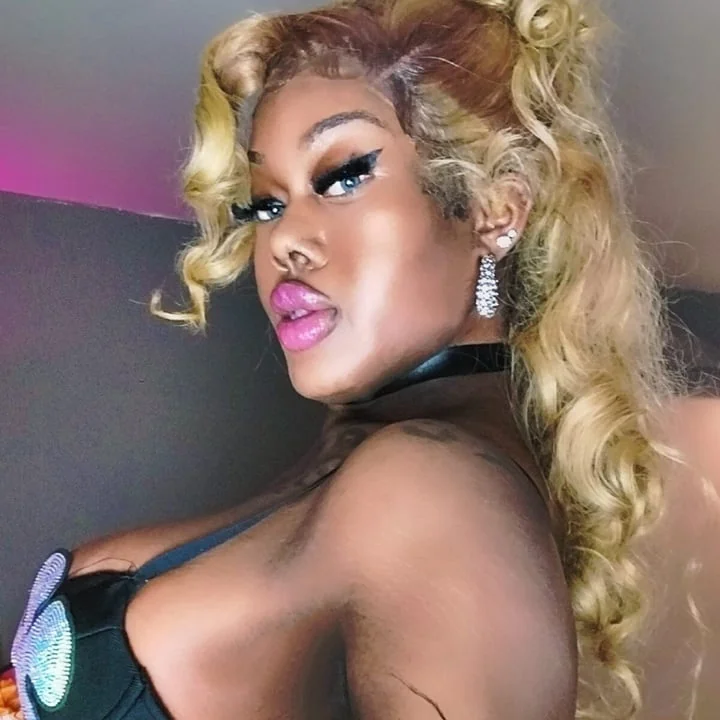 Tsstroka OnlyFans blonde curvy creator