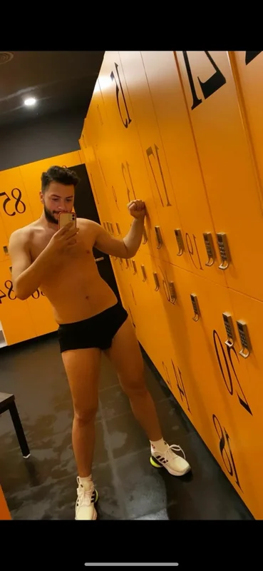 Turkisharas35 OnlyFans creator showcasing exclusive content.