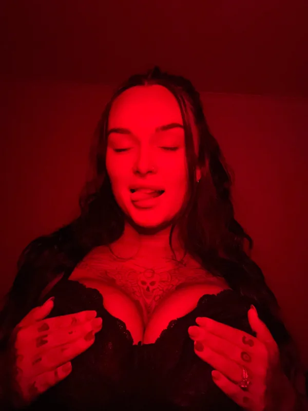 twenty1sins - OnlyFans Creator Profile Picture