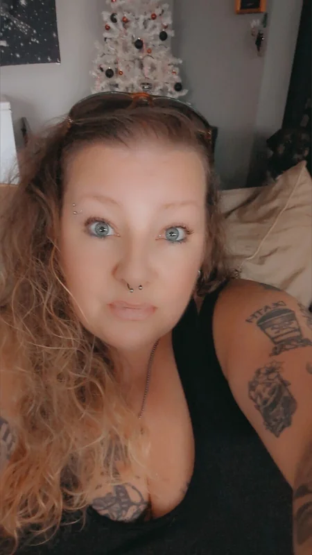 Serena OnlyFans creator offering sexy content