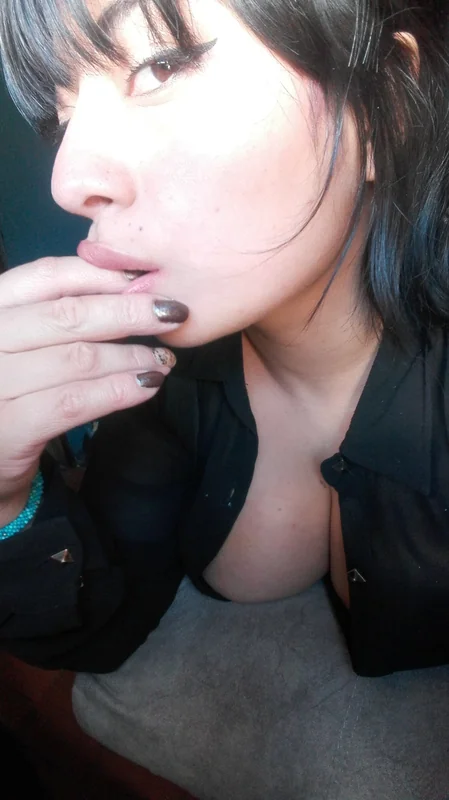 Vino Caliente OnlyFans Profile Vino Caliente OnlyFans creative and fun