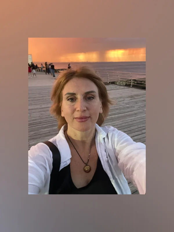 Ukulele singer OnlyFans Profile Ukulele singer OnlyFans creator performing