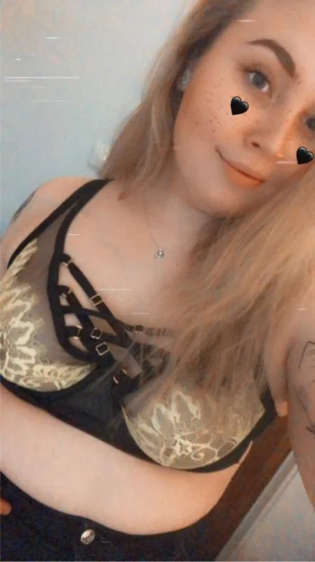 Snowrhino OnlyFans profile