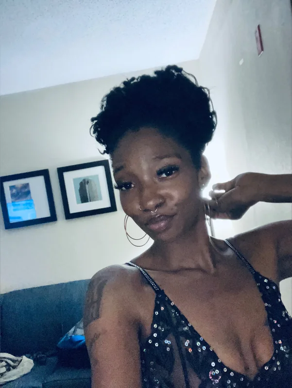 Pretty Pussy does it best OnlyFans profile