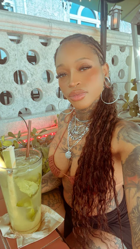 BellaDomma OnlyFans Profile BellaDomma OnlyFans Tattooed Femdom Creator