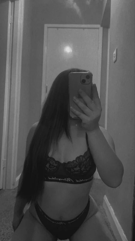 E - OnlyFans Creator Profile Picture