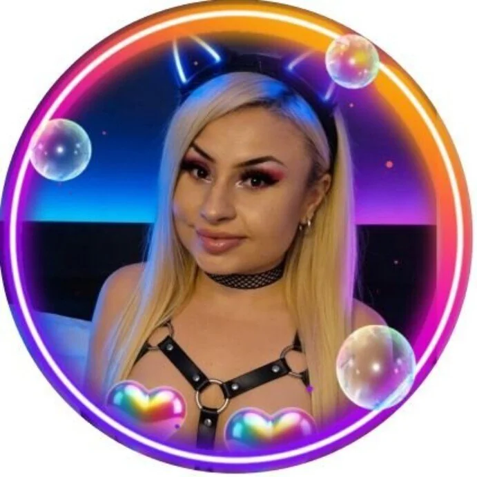 KYLIE F*CKING RAE OnlyFans bubbly big booty babe