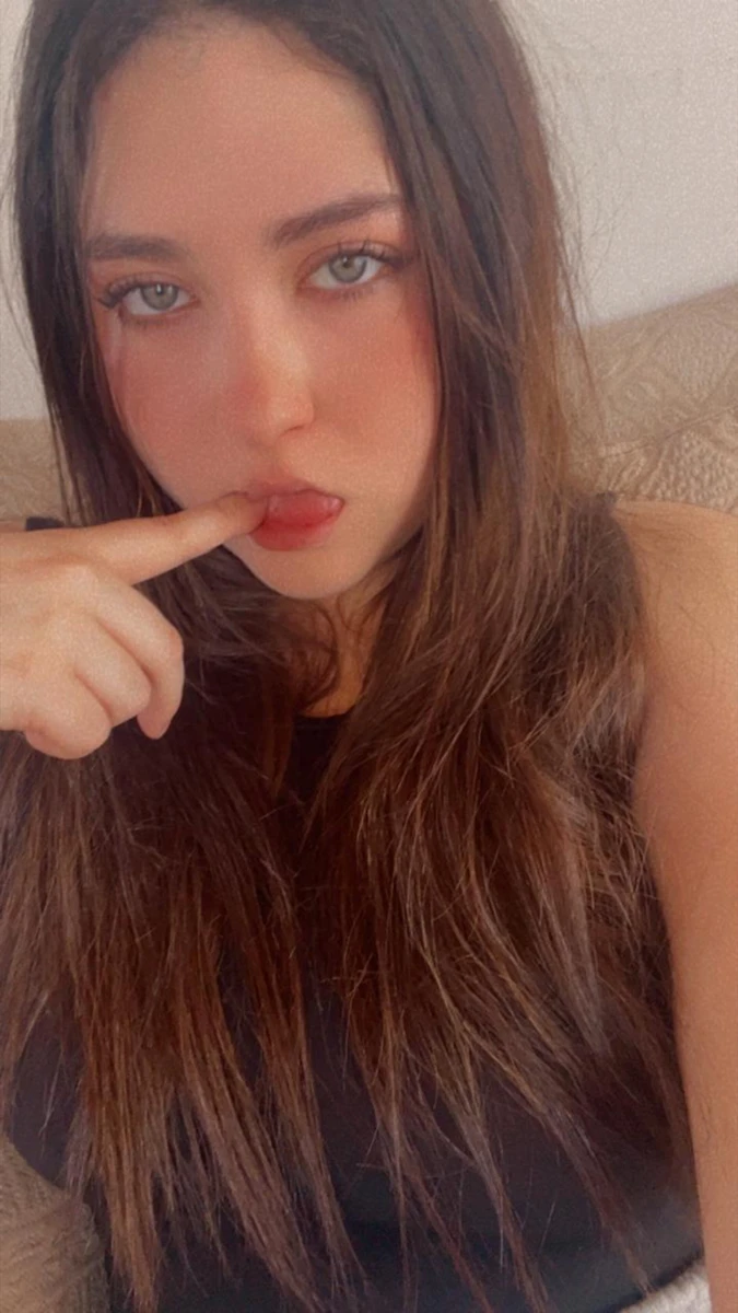 Valentina - Exclusive Sexting Content on OnlyFans Valentina (@valeuwu00) OnlyFans sexting creator profile photo