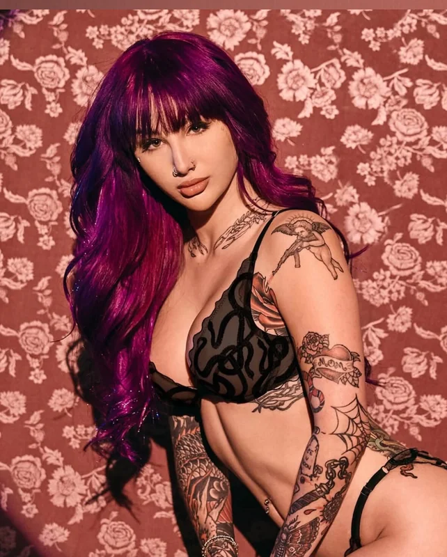 VALERiCA STEELE OnlyFans profile