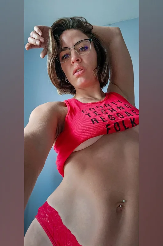 Vanellope Burns OnlyFans Profile Vanellope Burns OnlyFans pierced creator
