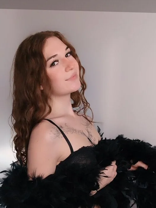 Vella - OnlyFans Creator Profile Picture